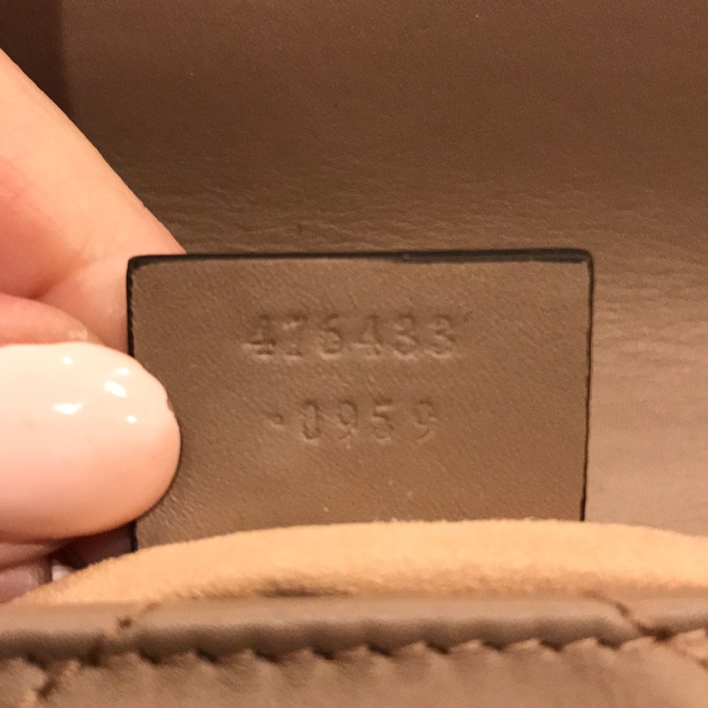 Authentic Gucci Marmont GG Super Mini Matelasse Shoulder Bag - Picture 5 of 5